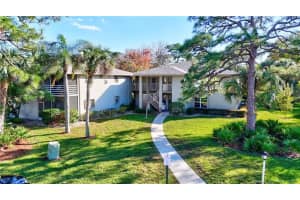 33 Lake Vista Trail 202, Port Saint Lucie