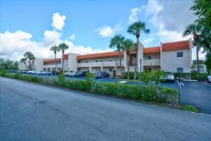 2901 Fiore Way 2040, Delray Beach, FL 33445 - MLS#R11109299