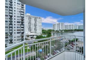 18061 Biscayne Boulevard 502, Aventura, FL 33160 - MLS#R11109304