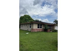 270 NE Mainsail Street, Port Saint Lucie, FL 34983 - MLS#R11109339