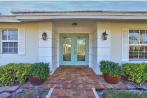 835 Canary Walk, Delray Beach, FL 33483 - MLS#R11109353