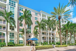 806 E Windward 301 Way 301, Lantana, FL 33462 - MLS#R11109357