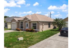 5831 22nd Street, Vero Beach, FL 32966 - MLS#R11109403
