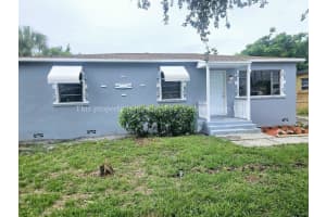 247 W 25th Street, Riviera Beach, FL 33404 - MLS#R11109498