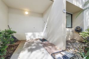 215 Oak Harbour Drive, Juno Beach