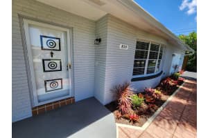 819 Mimosa Court, Haverhill, FL 33415 - MLS#R11109517