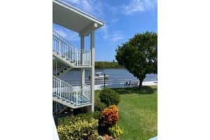 650 Horizon Street E 210, Boynton Beach, FL 33435 - MLS#R11109545
