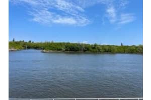 650 Horizon Street E 210, Boynton Beach, FL 33435 - MLS#R11109545