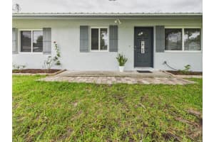 599 NW 22nd Lane, Okeechobee, FL 34972 - MLS#R11109584
