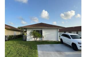 5262 Garden Hills Circle, West Palm Beach, FL 33415 Sold 08/29/25