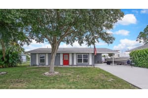 685 SE Chapman Avenue, Port Saint Lucie, FL 34984 Sold 09/03/25