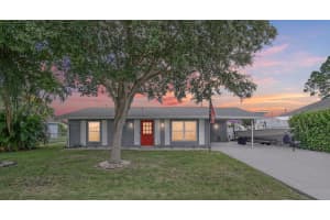 685 SE Chapman Avenue, Port Saint Lucie, FL 34984 Sold 09/03/25