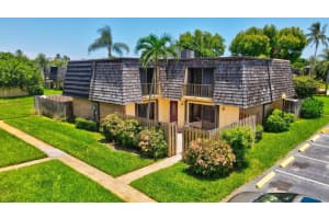 240 Woodland Road, Palm Springs, FL 33461 Sold 10/03/25