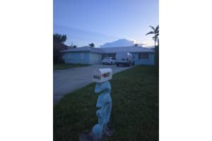 6607 Eastview Drive, Lake Worth