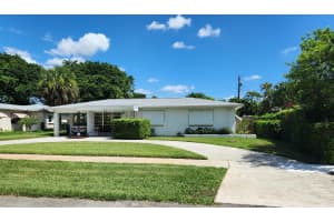 225 E Ilex Drive, Lake Park, FL 33403 - MLS#R11109638
