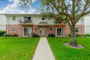 2025 S Seacrest Boulevard B, Boynton Beach, FL 33435 Sold 09/30/25