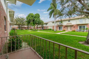 2025 S Seacrest Boulevard B, Boynton Beach, FL 33435 Sold 09/30/25