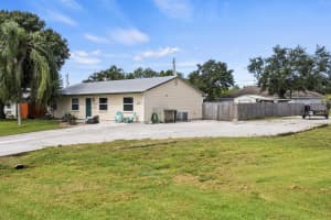 416 SW Bradshaw Circle, Port Saint Lucie, FL 34953 Sold 10/10/25