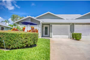 6757 Se Yorktown Drive, Hobe Sound