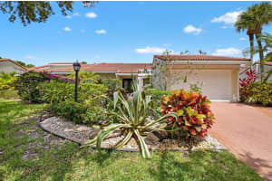 37 W Glens Drive, Boynton Beach, FL 33436 Sold 09/30/25