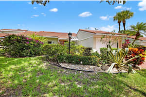 37 W Glens Drive, Boynton Beach, FL 33436 Sold 09/30/25