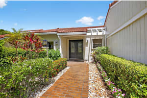 37 W Glens Drive, Boynton Beach, FL 33436 - MLS#R11109774