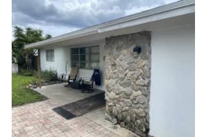 124 Se 11th Street, Deerfield Beach