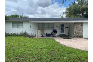 124 SE 11th Street, Deerfield Beach, FL 33441 - MLS#R11109777