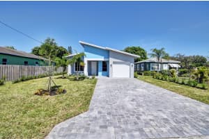 715 NW 1st Street, Delray Beach, FL 33444 - MLS#R11109792