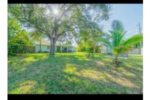 2533 SE Grand Drive, Port Saint Lucie, FL 34952 - MLS#R11109809