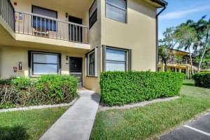 4691 Lucerne Lakes Boulevard 106, Lake Worth, FL 33467 Sold 12/05/25