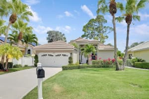 13810 Cross Pointe Court, Palm Beach Gardens