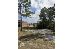 2511 39th Street SW, Lehigh Acres, FL 33976 Sold 08/25/25
