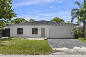1750 Ne 49 Street, Fort Lauderdale
