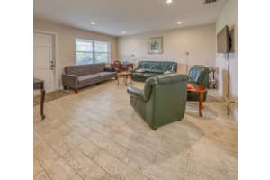 301 S Lakeside Drive 7, Lake Worth Beach, FL 33460 - MLS#R11109945