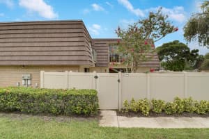 7126 71st Way, West Palm Beach, FL 33407 - MLS#R11109974