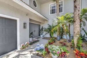 11839 Pebblewood Drive, Wellington