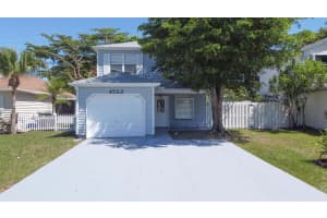 4722 Lakeside Circle, West Palm Beach, FL 33417 - MLS#R11109998