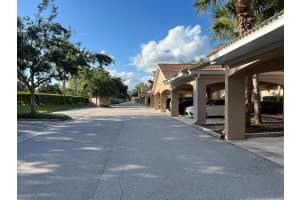 1011 Fairwaycove Lane 204, Bradenton, FL 34212 - MLS#R11109999