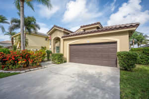 370 SW 203rd Avenue, Pembroke Pines, FL 33029 - MLS#R11110010