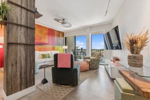 1035 S Federal Highway Ph-8, Delray Beach, FL 33483 - MLS#R11110025