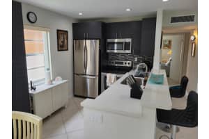 662 Burgundy N, Delray Beach, FL 33484 - MLS#R11110037