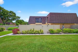 7205 72nd Way, West Palm Beach, FL 33407 Sold 10/21/25