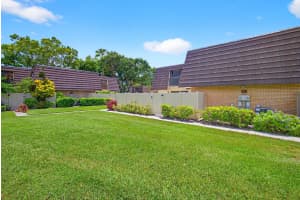 7205 72nd Way, West Palm Beach, FL 33407 Sold 10/21/25