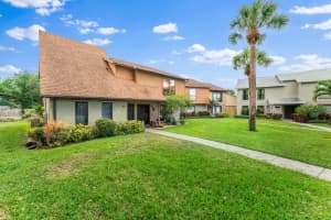 912 Sandtree Drive, Palm Beach Gardens