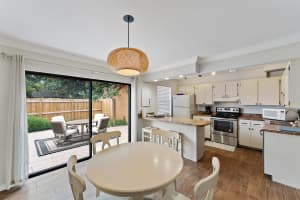 912 Sandtree Drive, Palm Beach Gardens, FL 33403 Sold 11/04/25