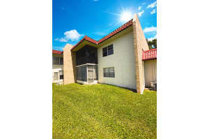 218 Lake Frances Drive, West Palm Beach