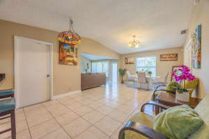 5526 Lakewood Circle S B, Margate, FL 33063 - MLS#R11110088