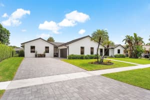 6901 Giralda Circle, Boca Raton, FL 33433 - MLS#R11110107