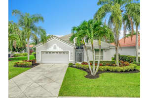 566 SW Lake Charles Circle, Port Saint Lucie, FL 34986 - MLS#R11110127